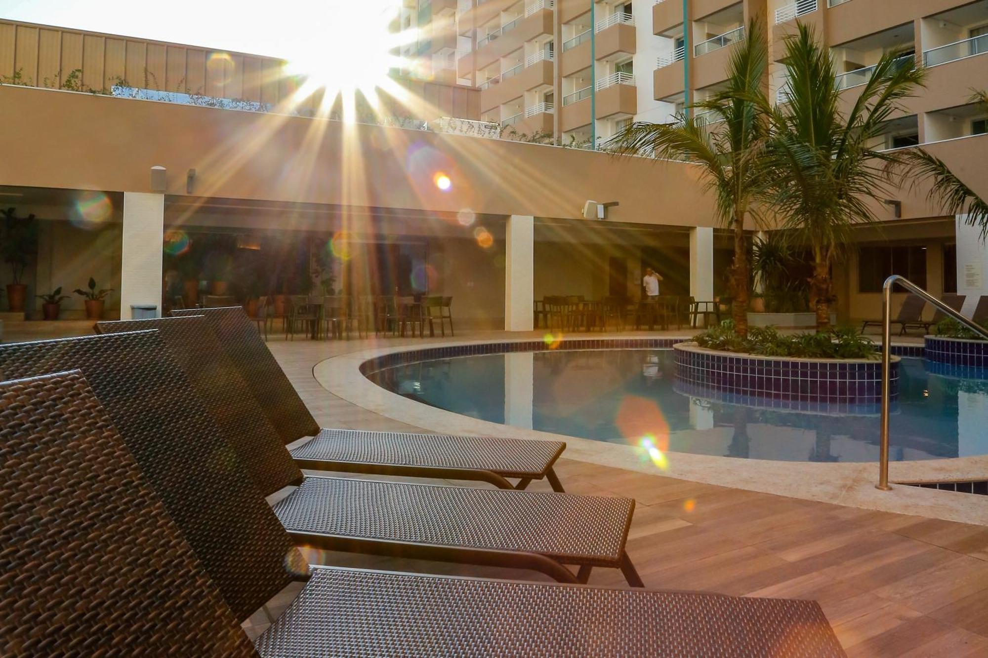 Hospede-se Colado No Thermas Do Laranjais, No Park Hotel *