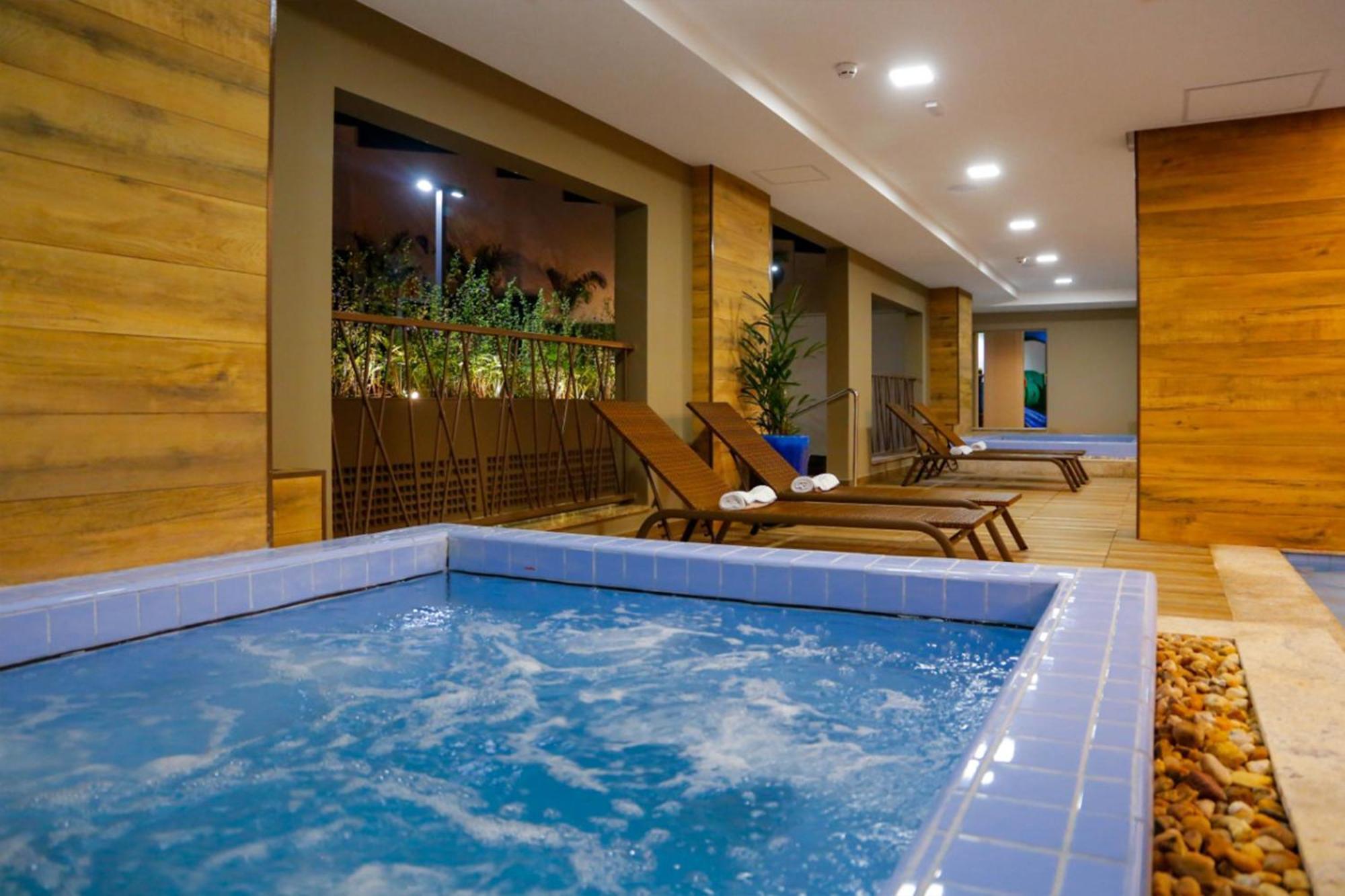 Hotel Hospede-se Colado No Thermas Do Laranjais, No Park